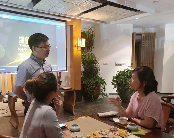 沙龍3_副本.jpg 沙龍3_副本.jpg